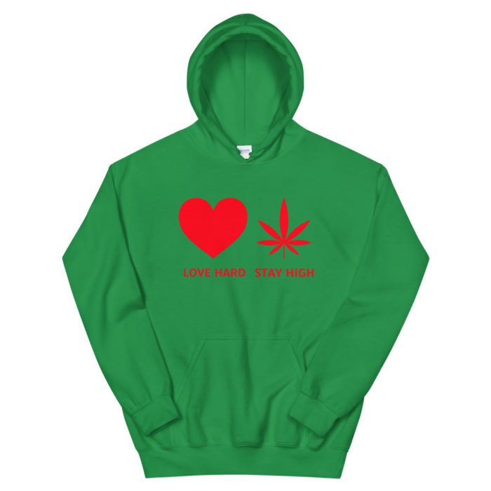 LOVE HARD - Image 7