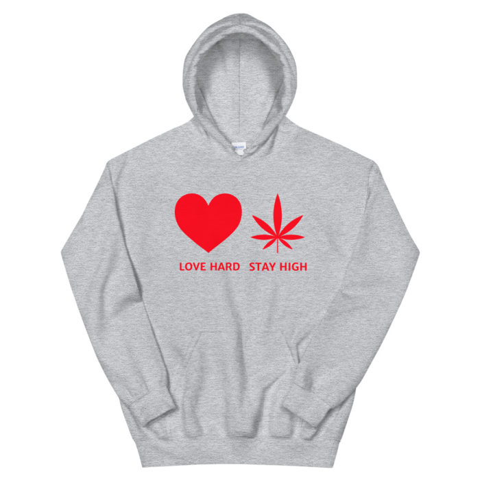 LOVE HARD - Image 5